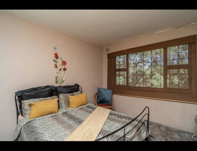 5 BEDROOM HOUSE FOR SALE IN RESERVOIR HILLS